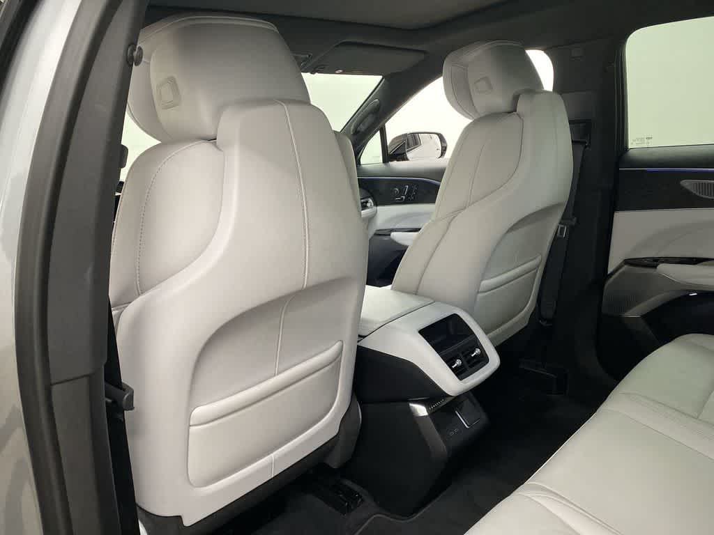 Thumbnail: 2025 Cadillac Lyriq - 16