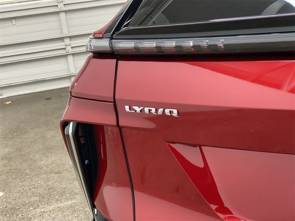 Thumbnail: 2025 Cadillac Lyriq - 10