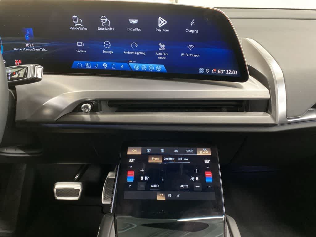 Thumbnail: 2026 Cadillac Vistiq - 24