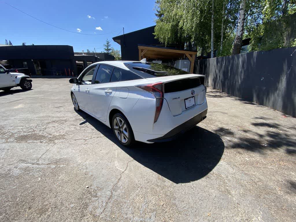 Thumbnail: 2016 Toyota Prius - 4
