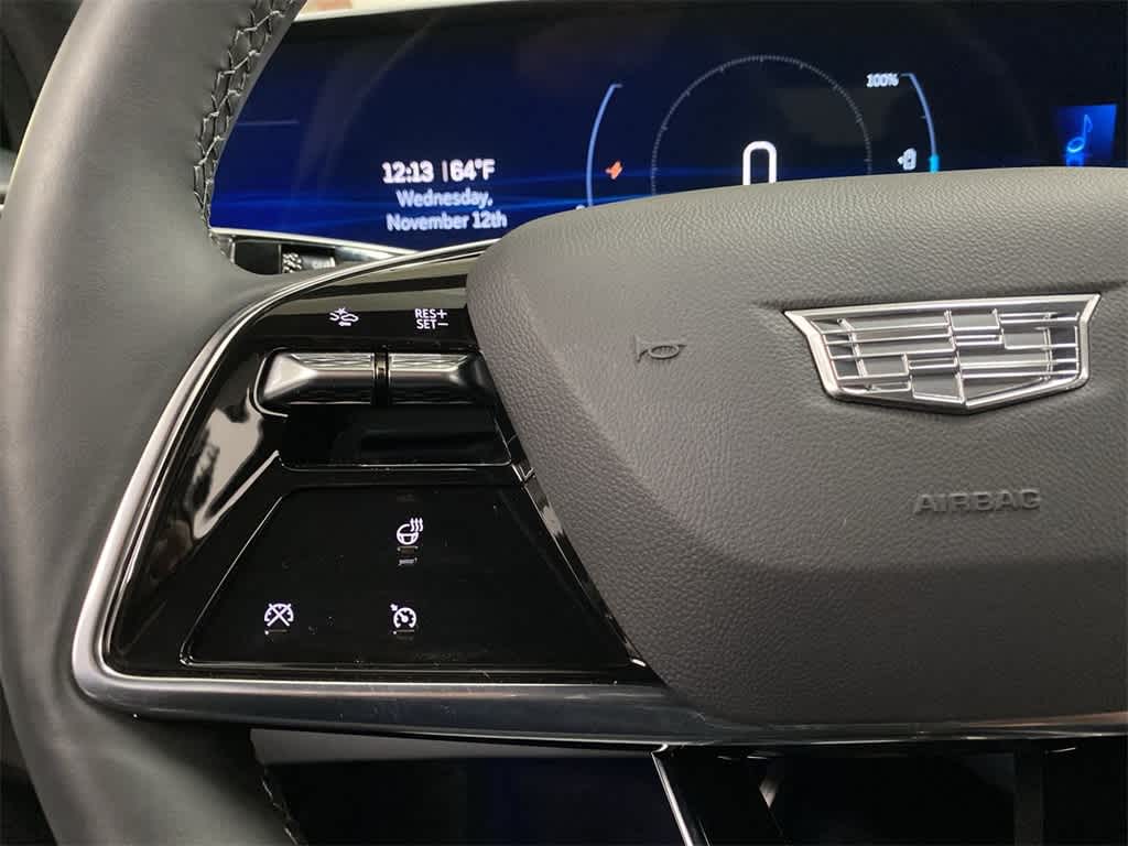 Thumbnail: 2024 Cadillac Lyriq - 22