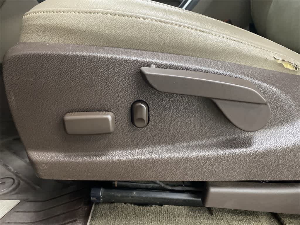 Thumbnail: 2016 GMC Canyon - 15