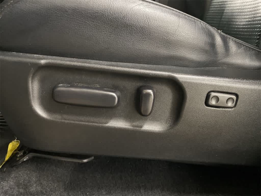 Thumbnail: 2020 Toyota Tacoma - 14