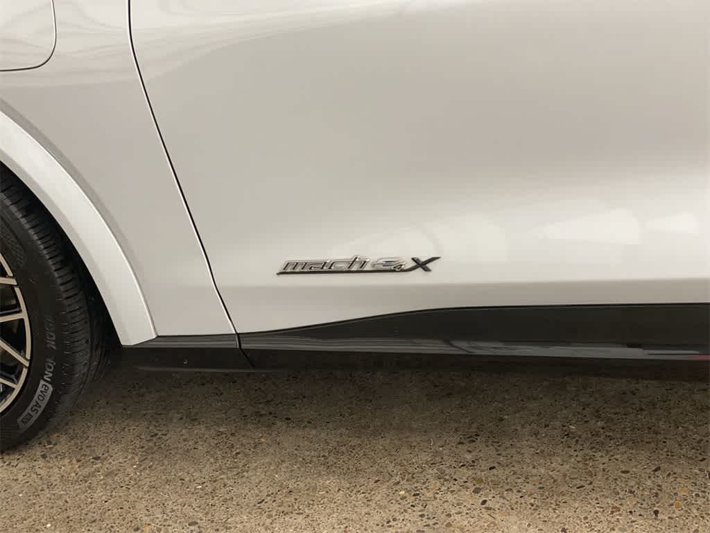 Thumbnail: 2022 Ford Mustang Mach-E - 10