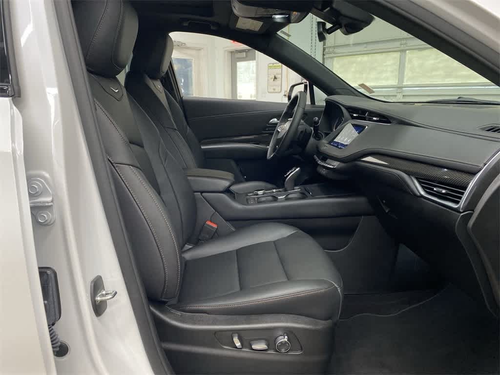 2023 Cadillac XT4 Sport 20