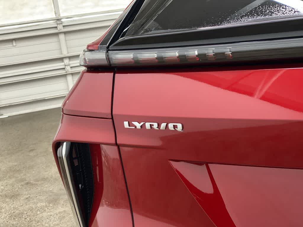 Thumbnail: 2024 Cadillac Lyriq - 10