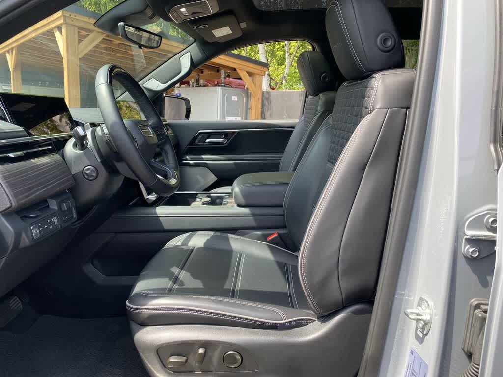 Thumbnail: 2025 GMC Sierra EV - 13