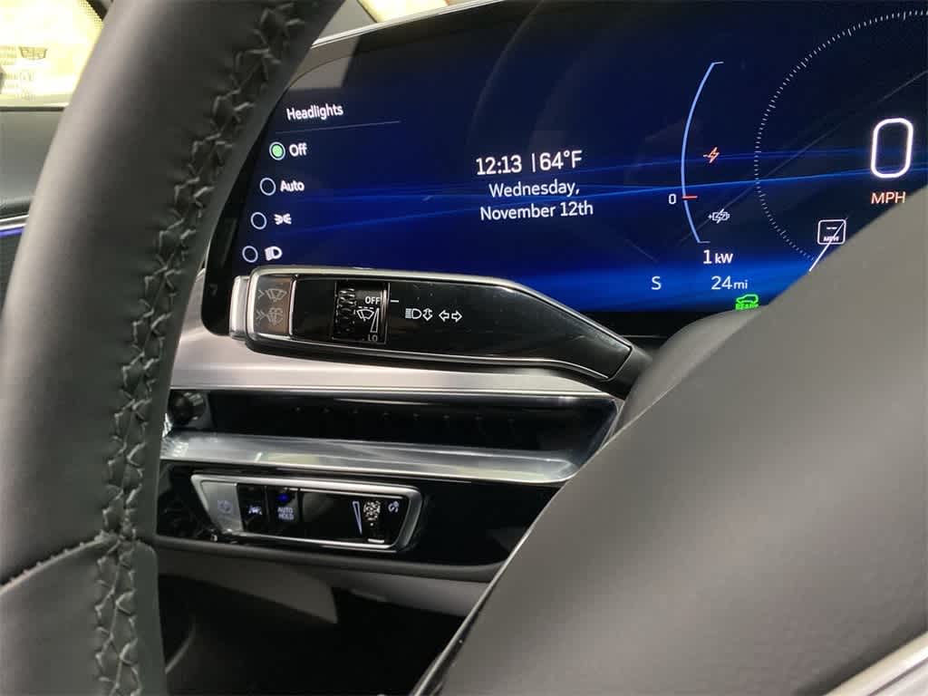 Thumbnail: 2024 Cadillac Lyriq - 24