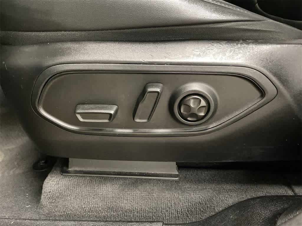 Thumbnail: 2023 Jeep Grand Cherokee - 15