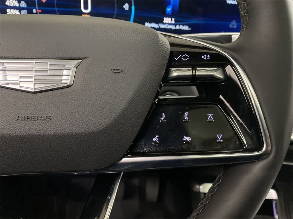 Thumbnail: 2025 Cadillac Lyriq - 23