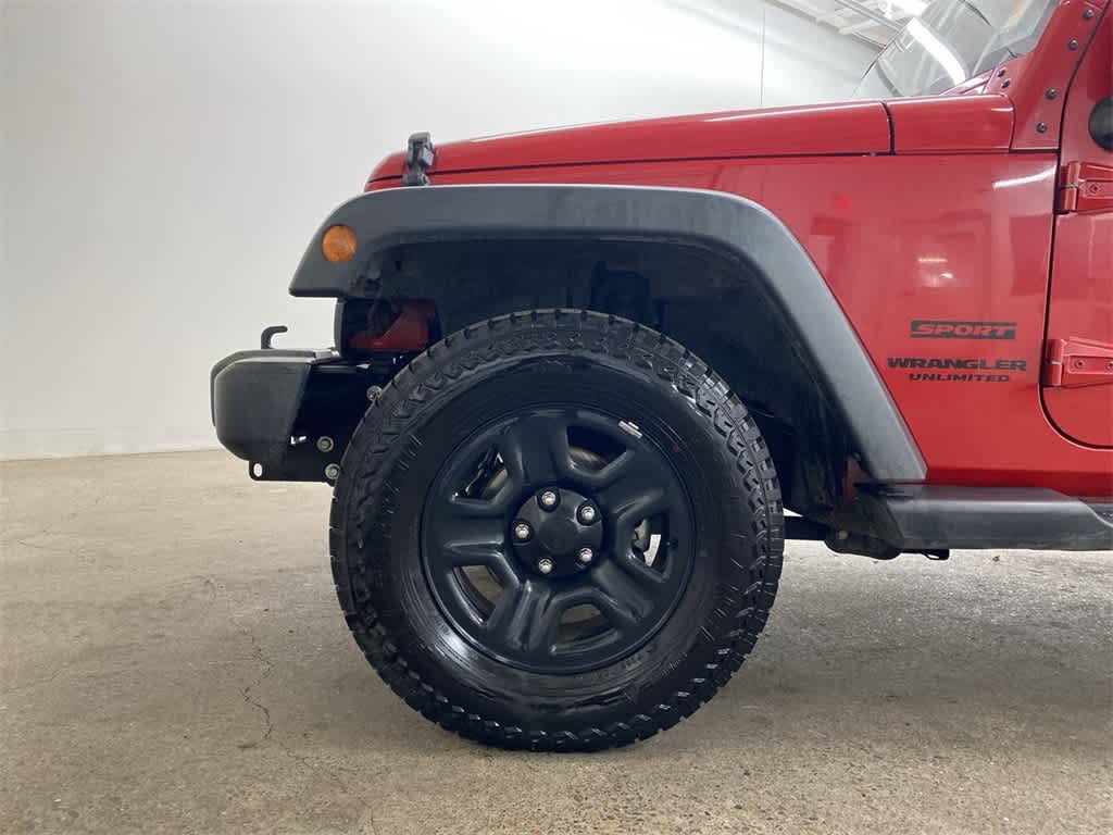 Thumbnail: 2014 Jeep Wrangler - 11