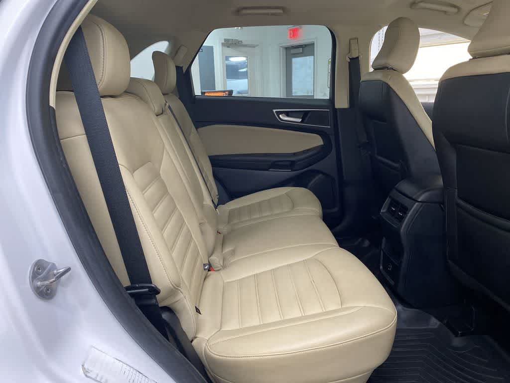 Thumbnail: 2021 Ford Edge - 18