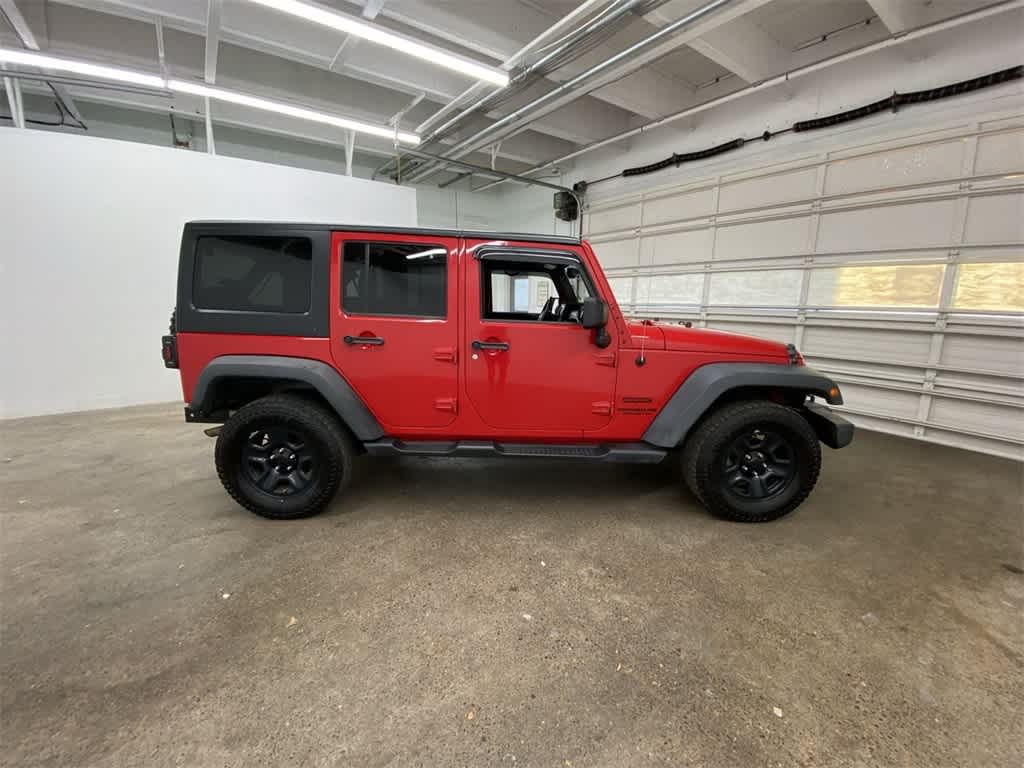Thumbnail: 2014 Jeep Wrangler - 7