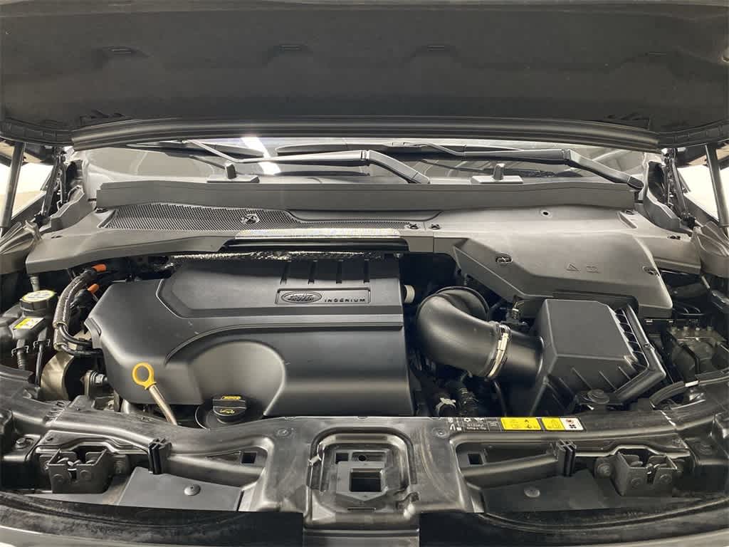 Thumbnail: 2020 Land Rover Discovery Sport - 13