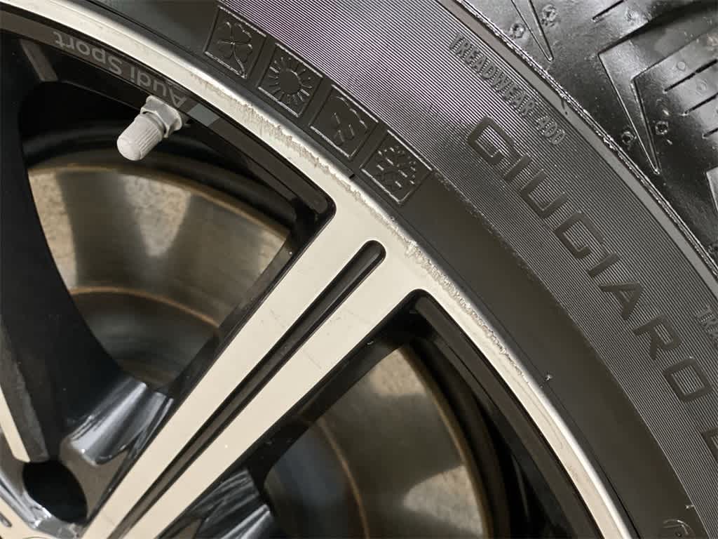 Thumbnail: 2023 Audi Q7 - 32