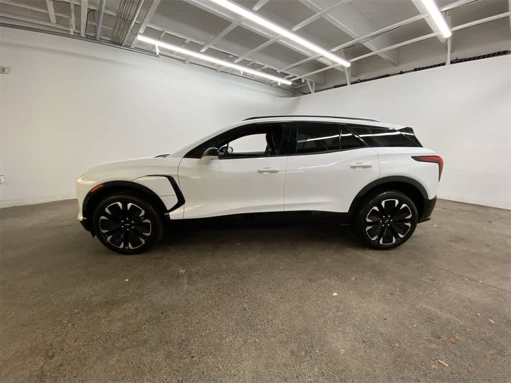 Thumbnail: 2024 Chevrolet Blazer EV - 3