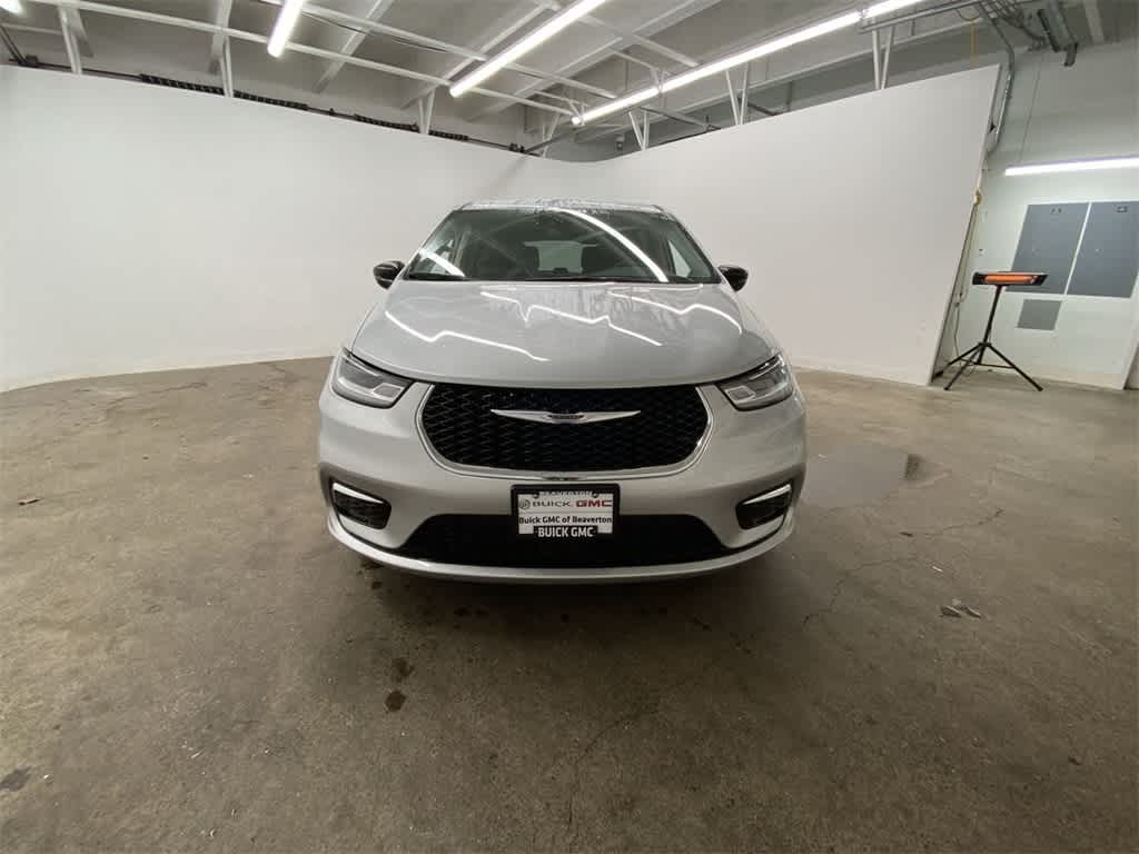 Thumbnail: 2024 Chrysler Pacifica - 9