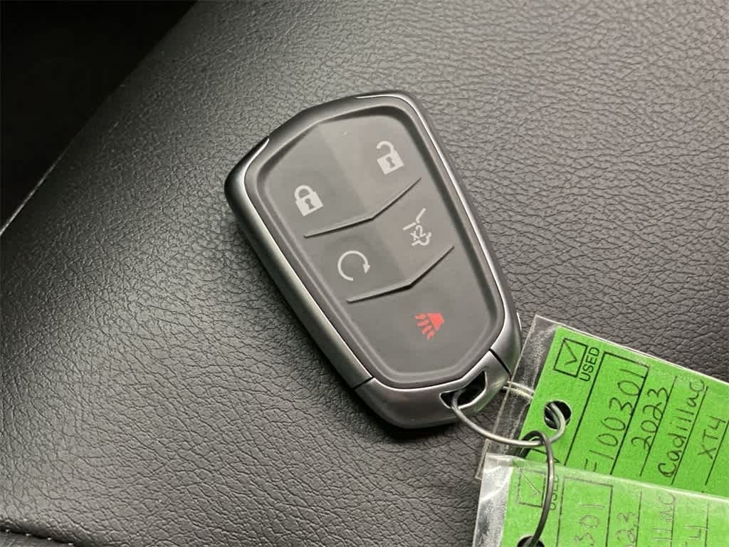 2023 Cadillac XT4 Sport 31