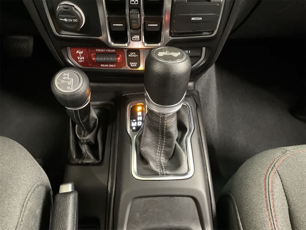 Thumbnail: 2024 Jeep Wrangler - 27