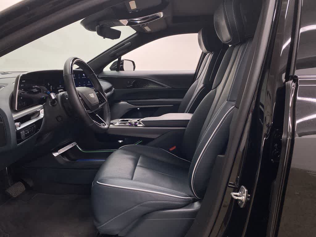 Thumbnail: 2024 Cadillac Lyriq - 14