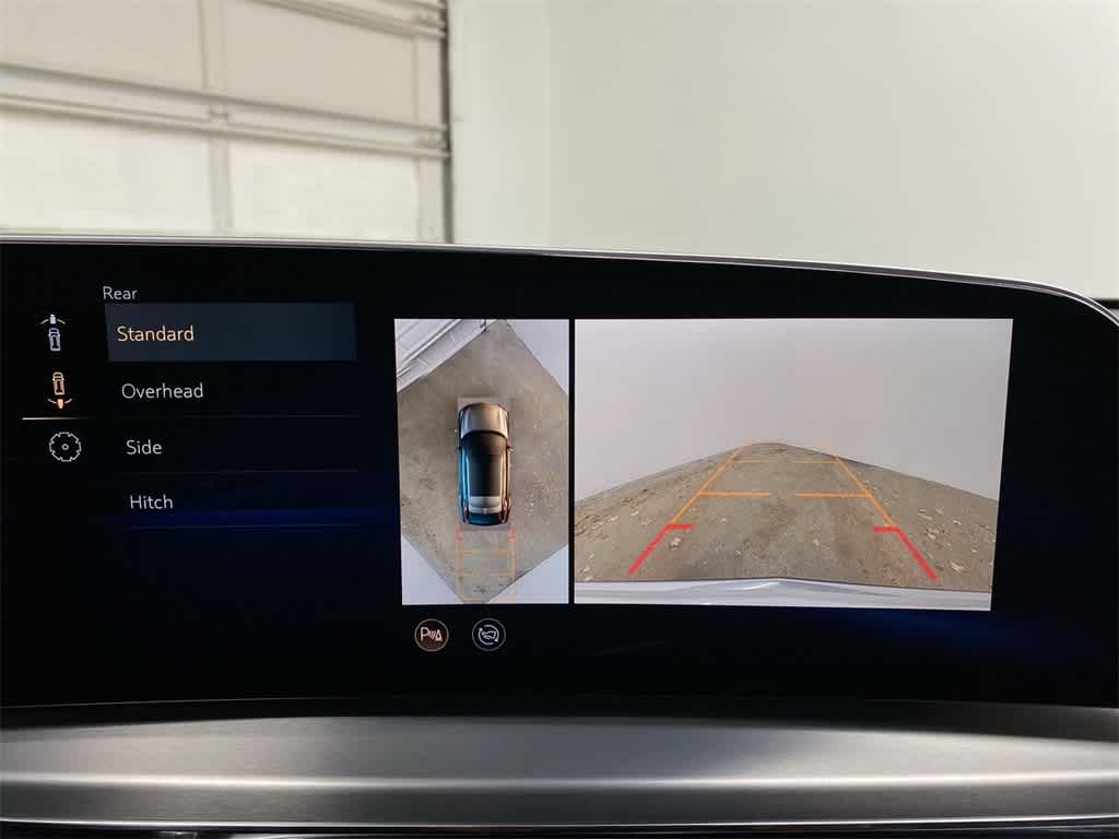 Thumbnail: 2024 Cadillac Lyriq - 26