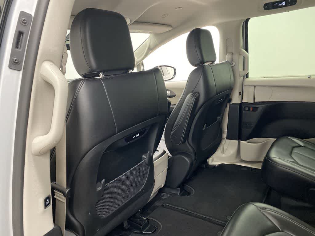 Thumbnail: 2024 Chrysler Pacifica - 15