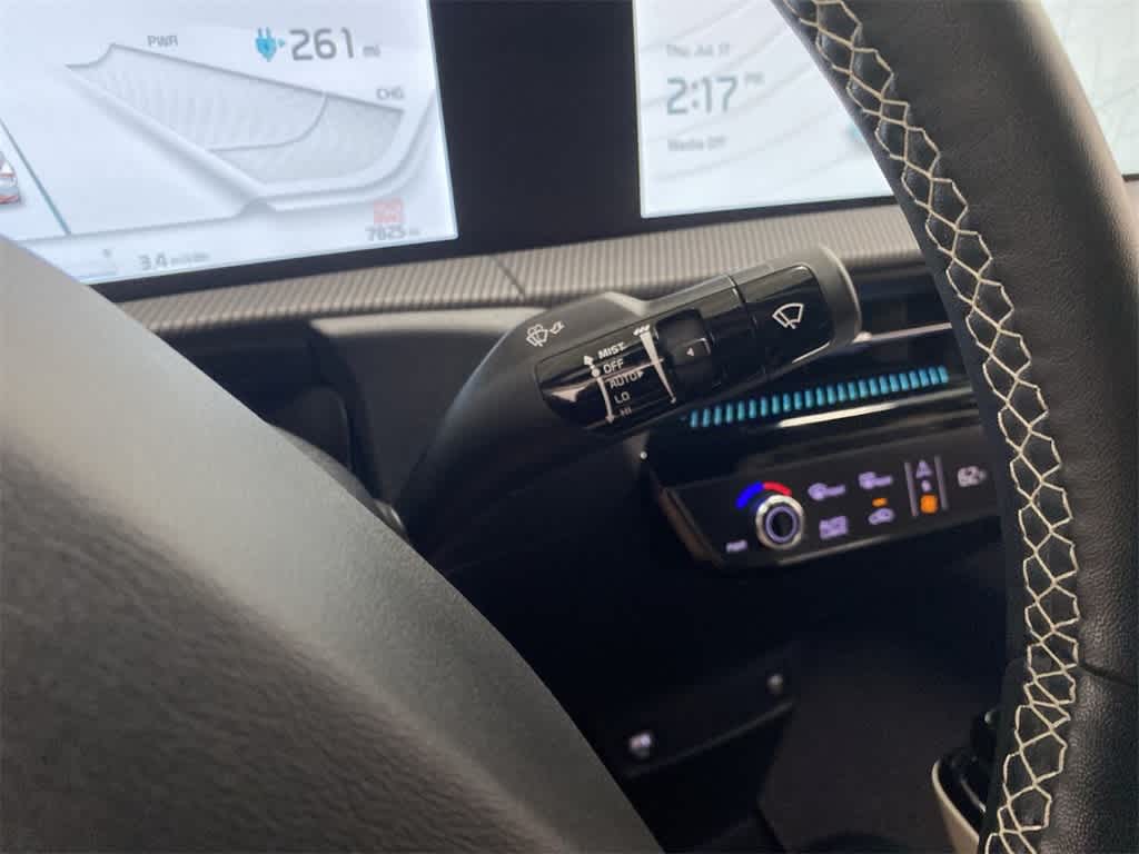Thumbnail: 2023 Kia EV6 - 23