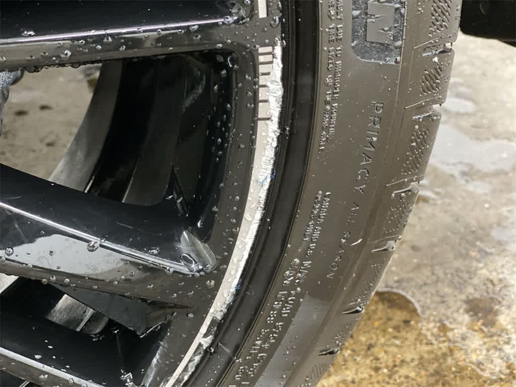 Thumbnail: 2025 Cadillac Lyriq - 33