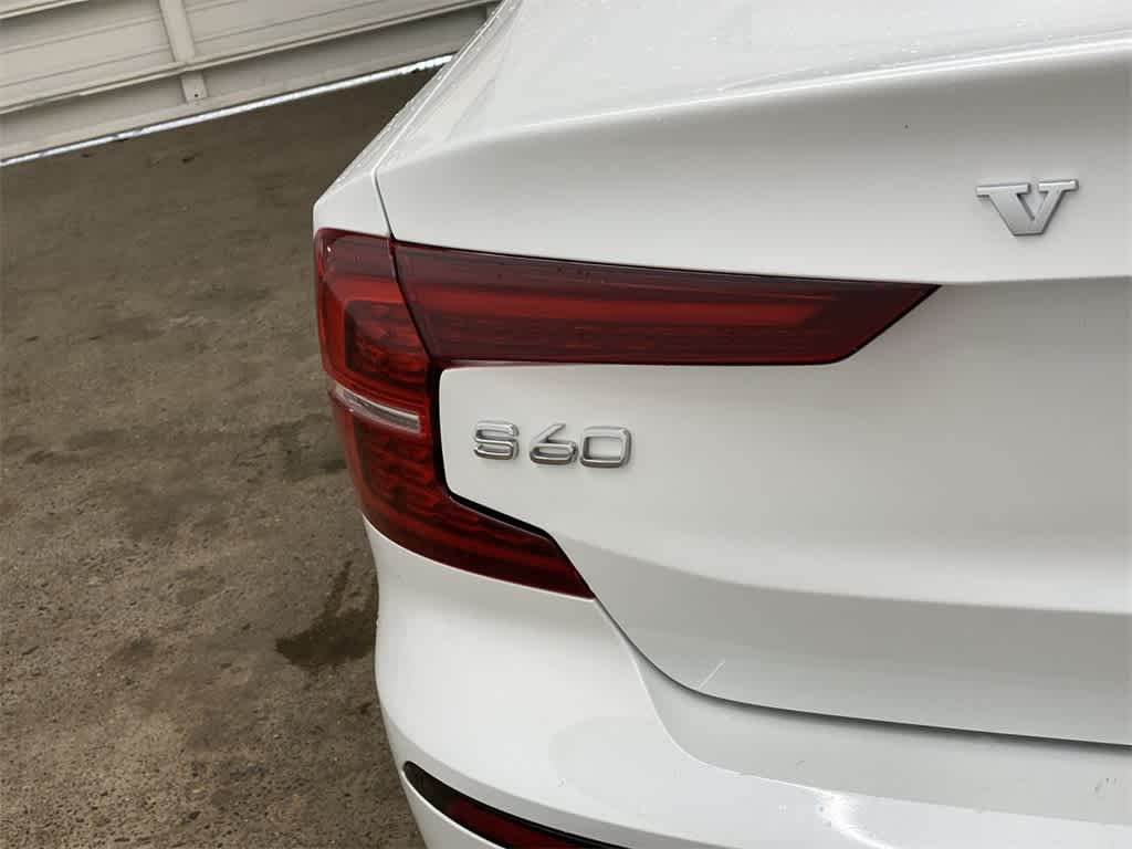 Thumbnail: 2024 Volvo S60 - 10