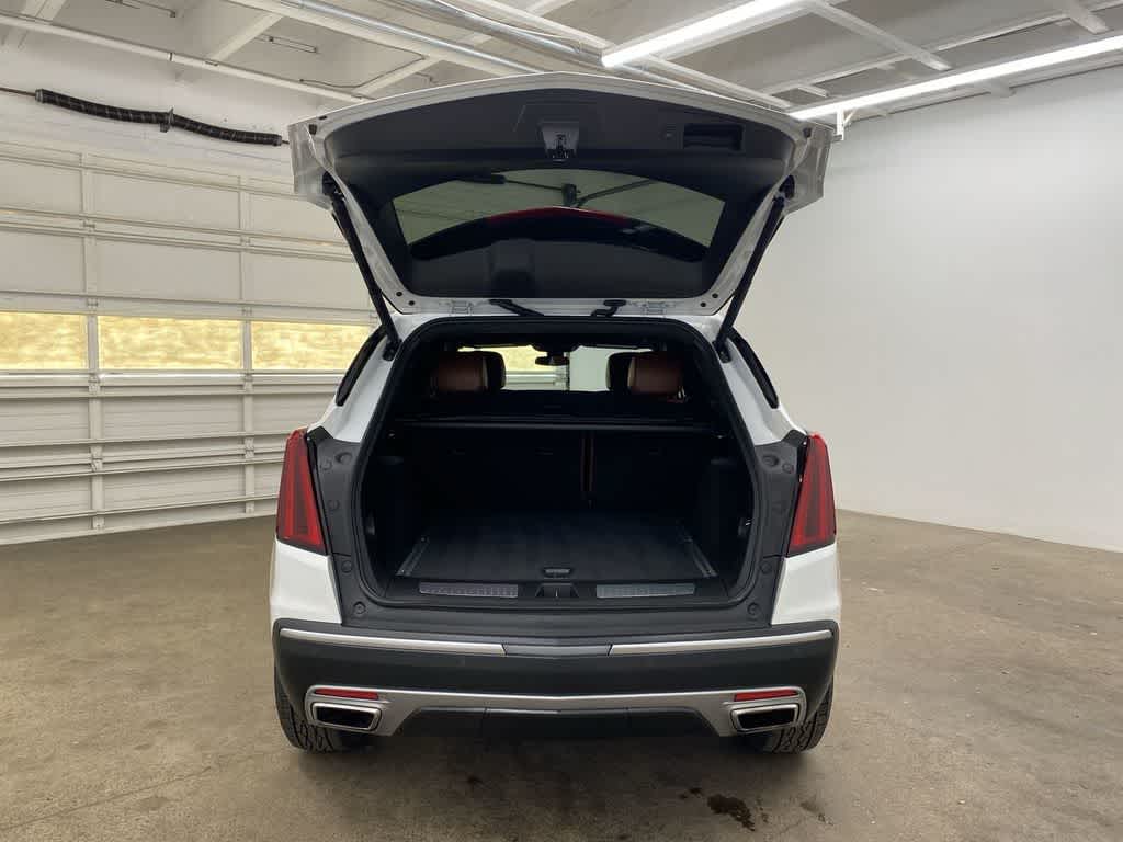 Thumbnail: 2022 Cadillac XT5 - 30