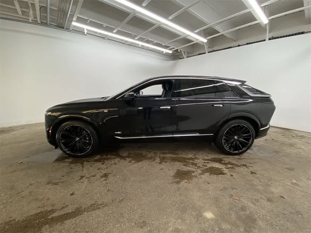 Thumbnail: 2025 Cadillac Lyriq - 3