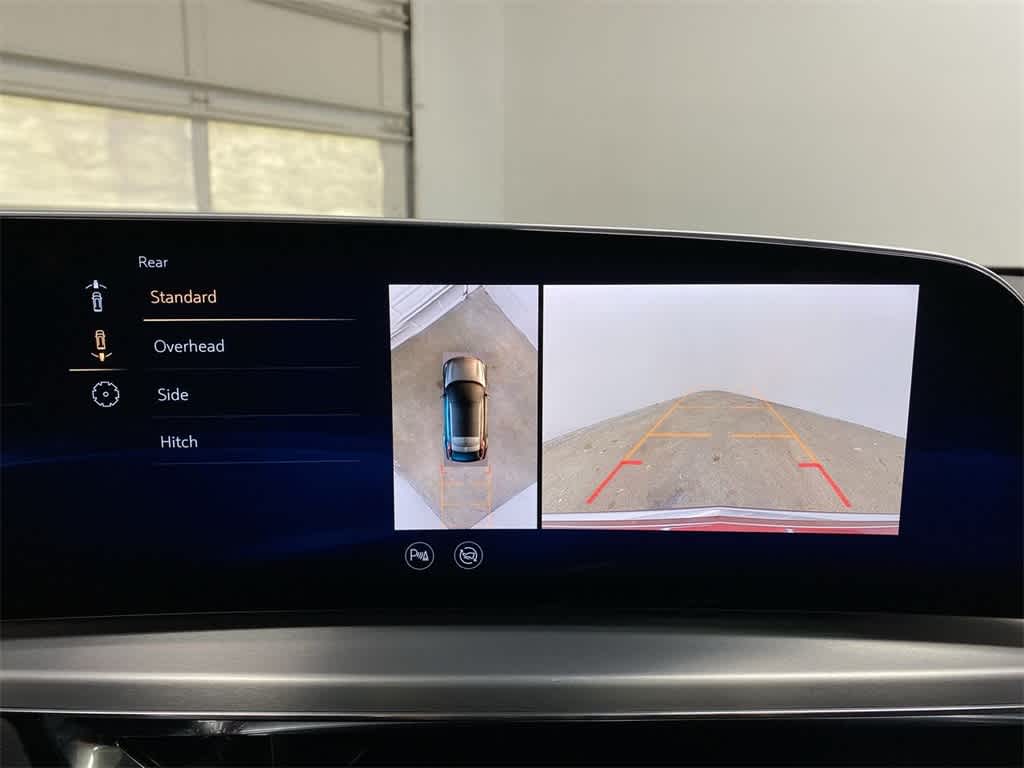 Thumbnail: 2025 Cadillac Lyriq - 26