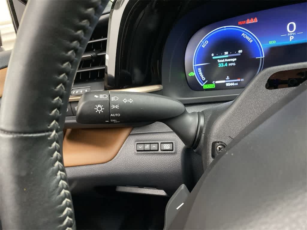 Thumbnail: 2025 Toyota Crown Signia - 24