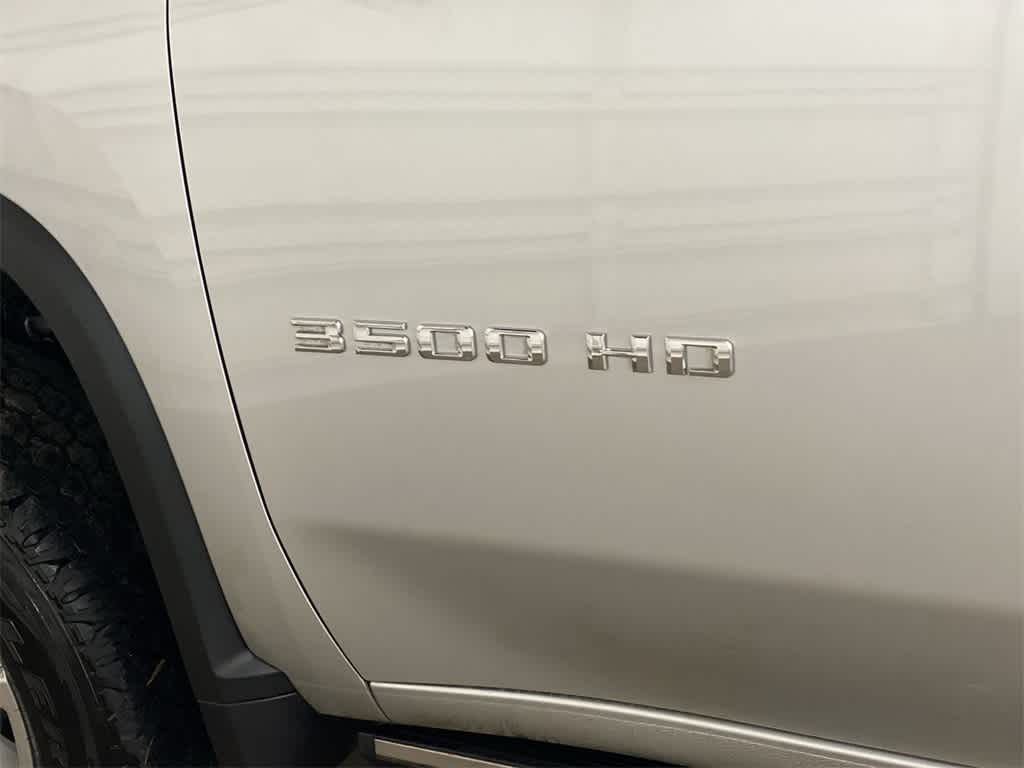 2021 Chevrolet Silverado 3500 High Country 10