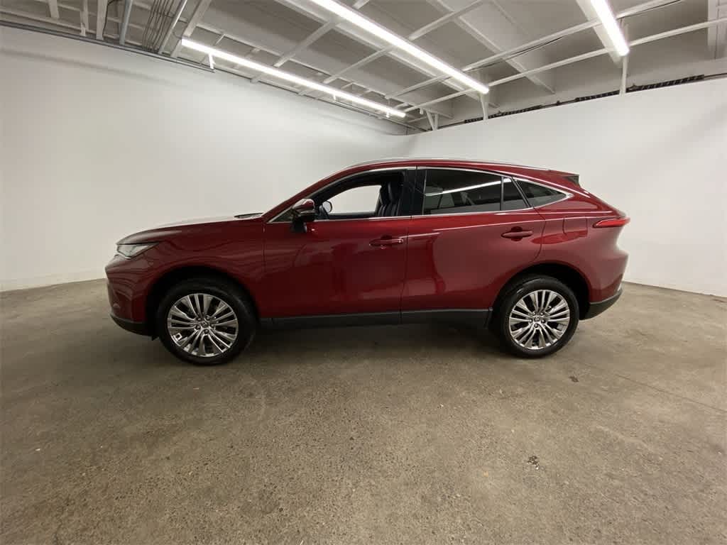 Thumbnail: 2023 Toyota Venza - 3