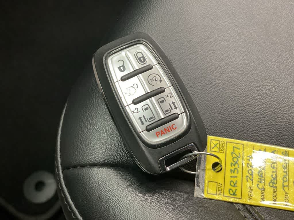 Thumbnail: 2024 Chrysler Pacifica - 28