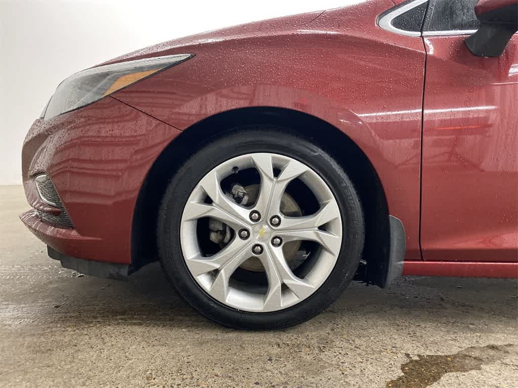 Thumbnail: 2017 Chevrolet Cruze - 12