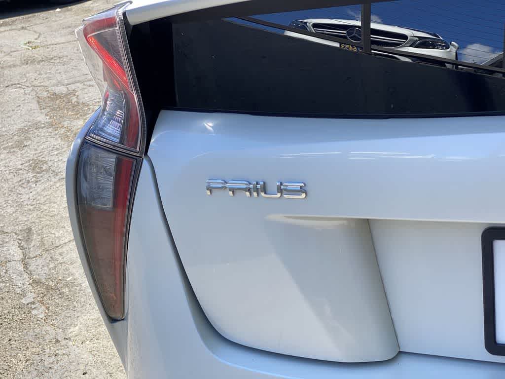 Thumbnail: 2016 Toyota Prius - 10