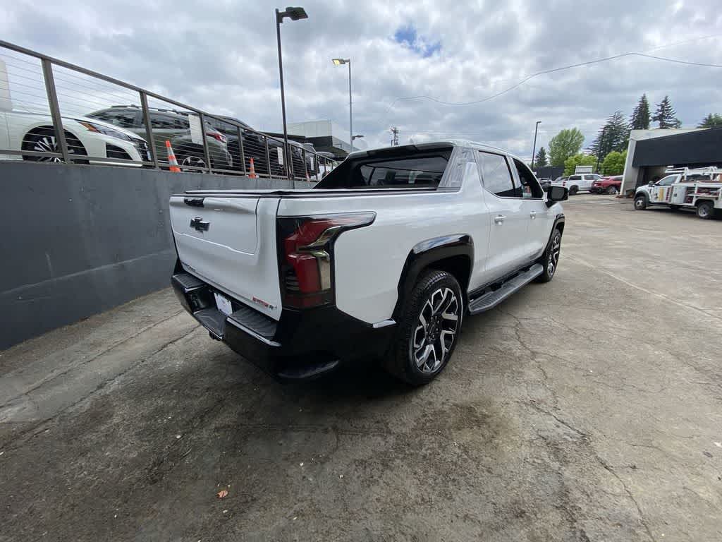 Thumbnail: 2025 Chevrolet Silverado EV - 6