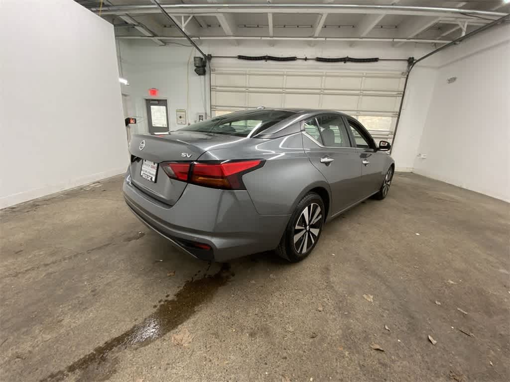 2022 Nissan Altima SV 6