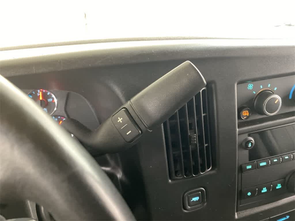 Thumbnail: 2023 GMC Savana - 25