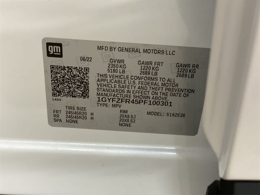 2023 Cadillac XT4 Sport 32