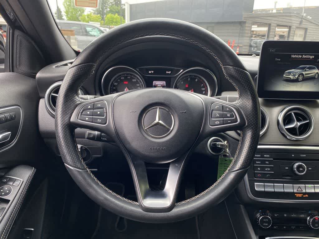 Thumbnail: 2018 Mercedes-Benz GLA - 20