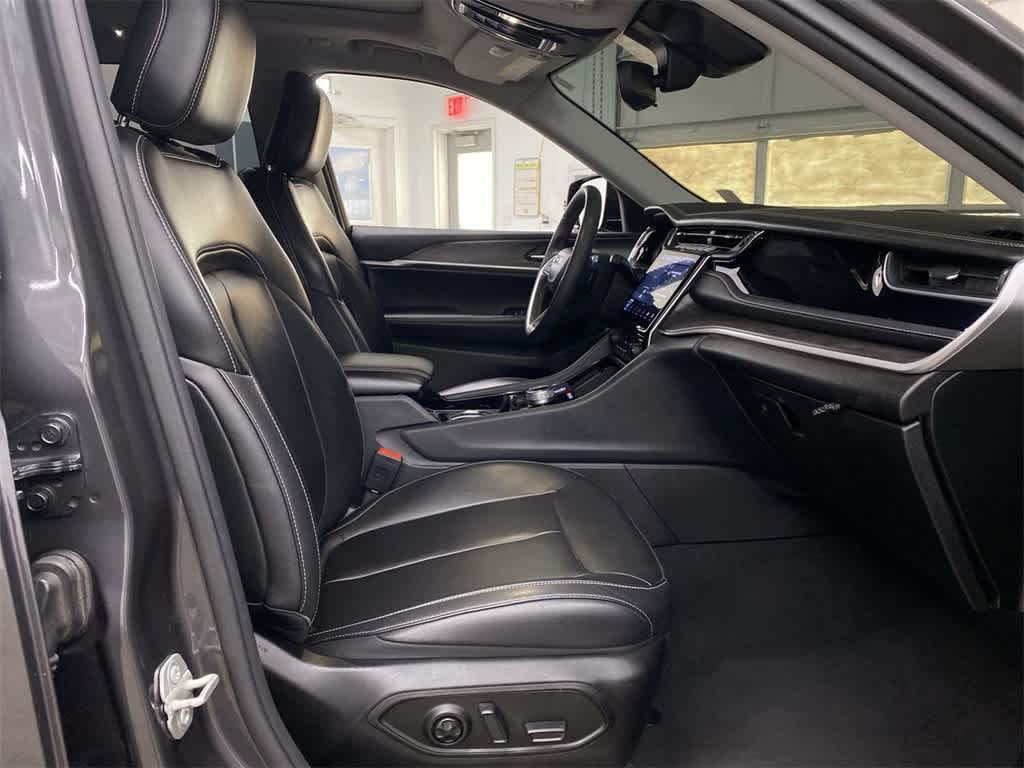 Thumbnail: 2023 Jeep Grand Cherokee - 19