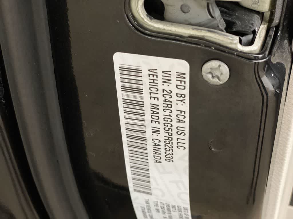 Thumbnail: 2023 Chrysler Pacifica - 30