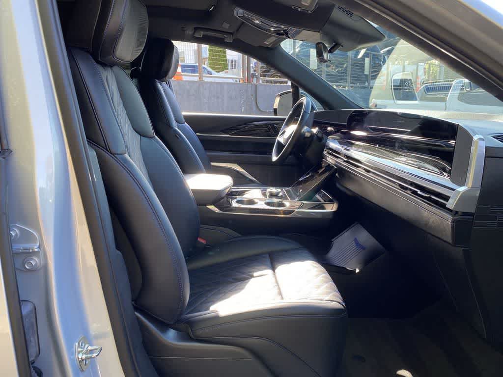 Thumbnail: 2025 Cadillac Escalade IQ - 19