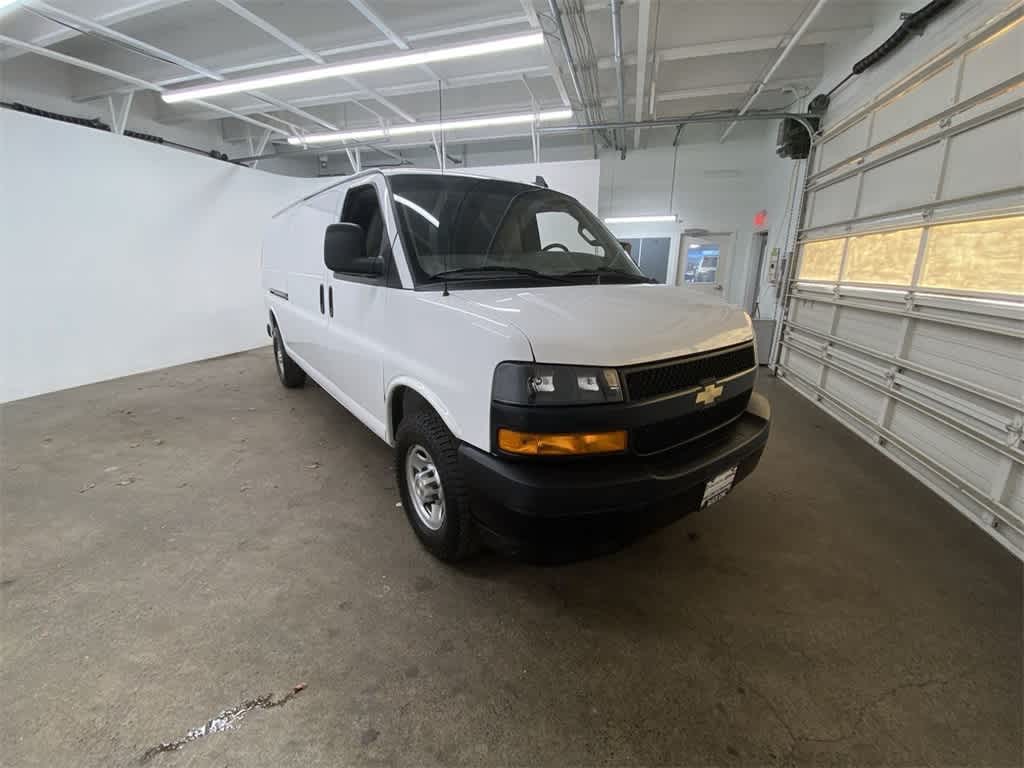 2023 Chevrolet Express 2500 8