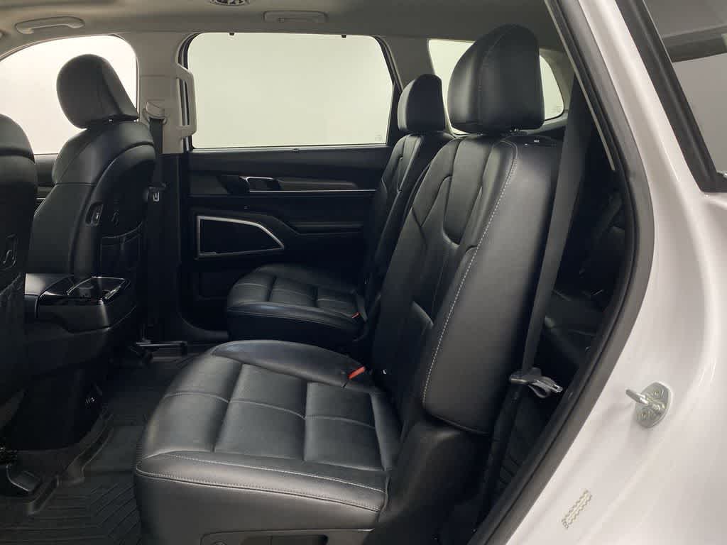 Thumbnail: 2022 Kia Telluride - 16