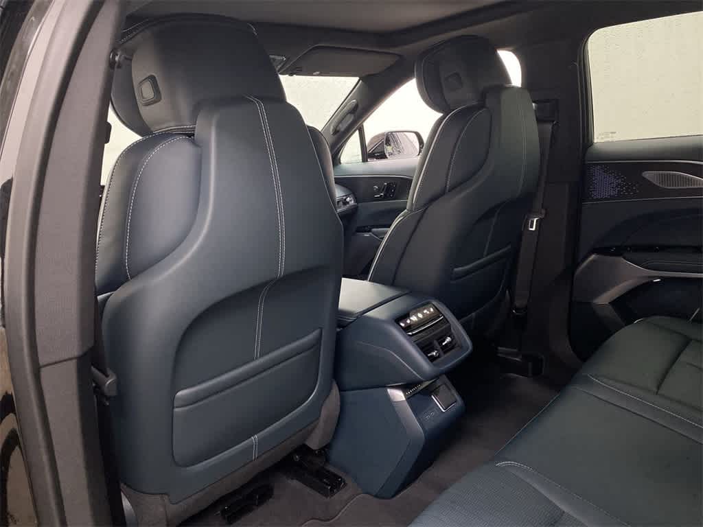 Thumbnail: 2025 Cadillac Lyriq - 16