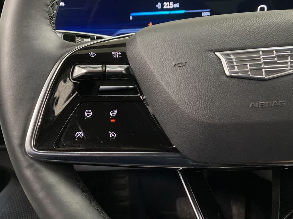 Thumbnail: 2025 Cadillac Lyriq - 21